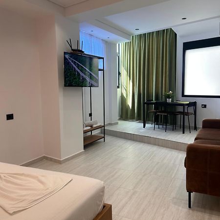 Crown Apartment Саранда Экстерьер фото