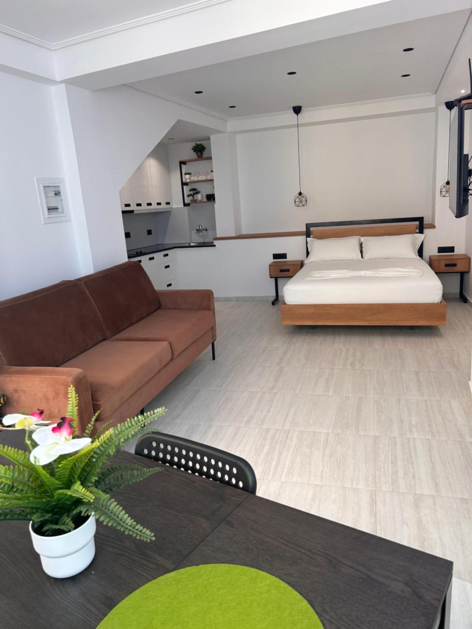 Crown Apartment Саранда Экстерьер фото