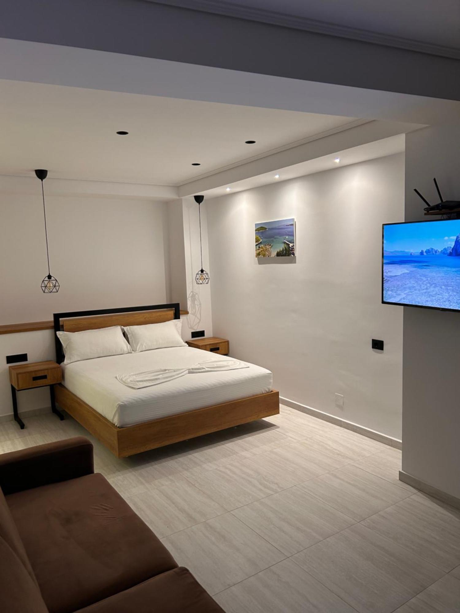 Crown Apartment Саранда Экстерьер фото