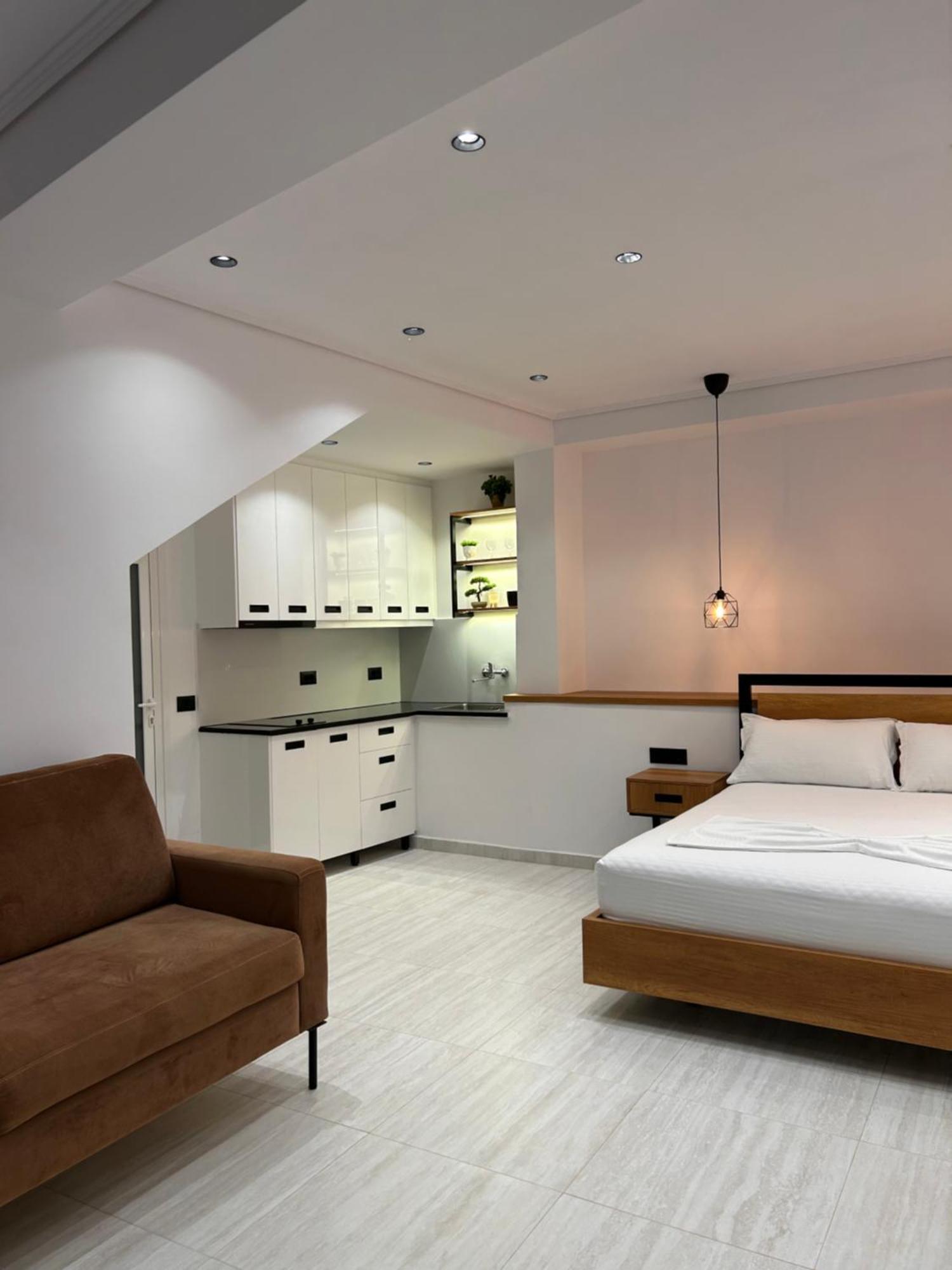 Crown Apartment Саранда Экстерьер фото